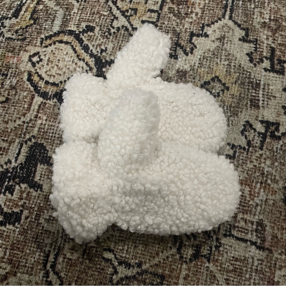 White mittens